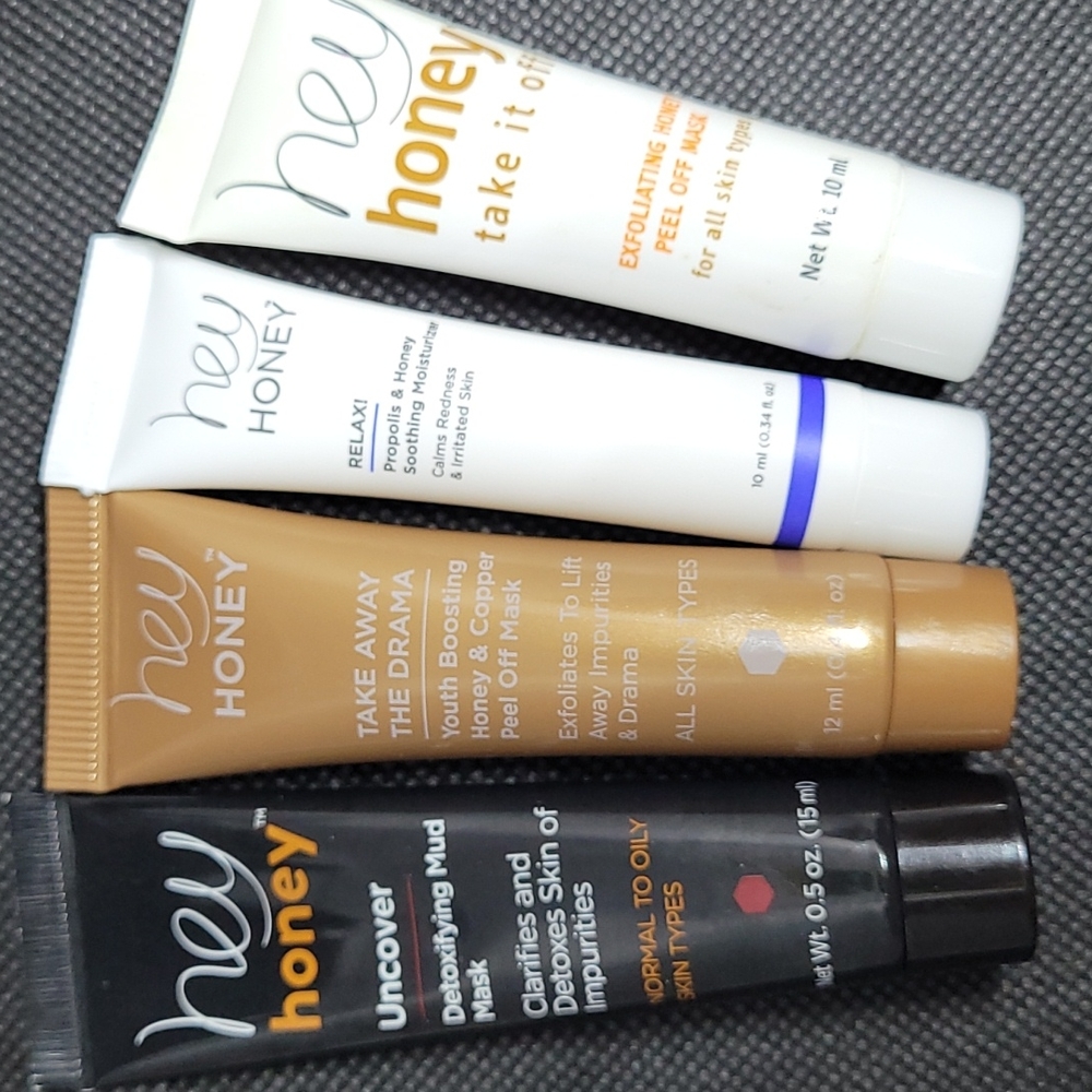 Hey Honey Masks (3) & Moisturizer (1)